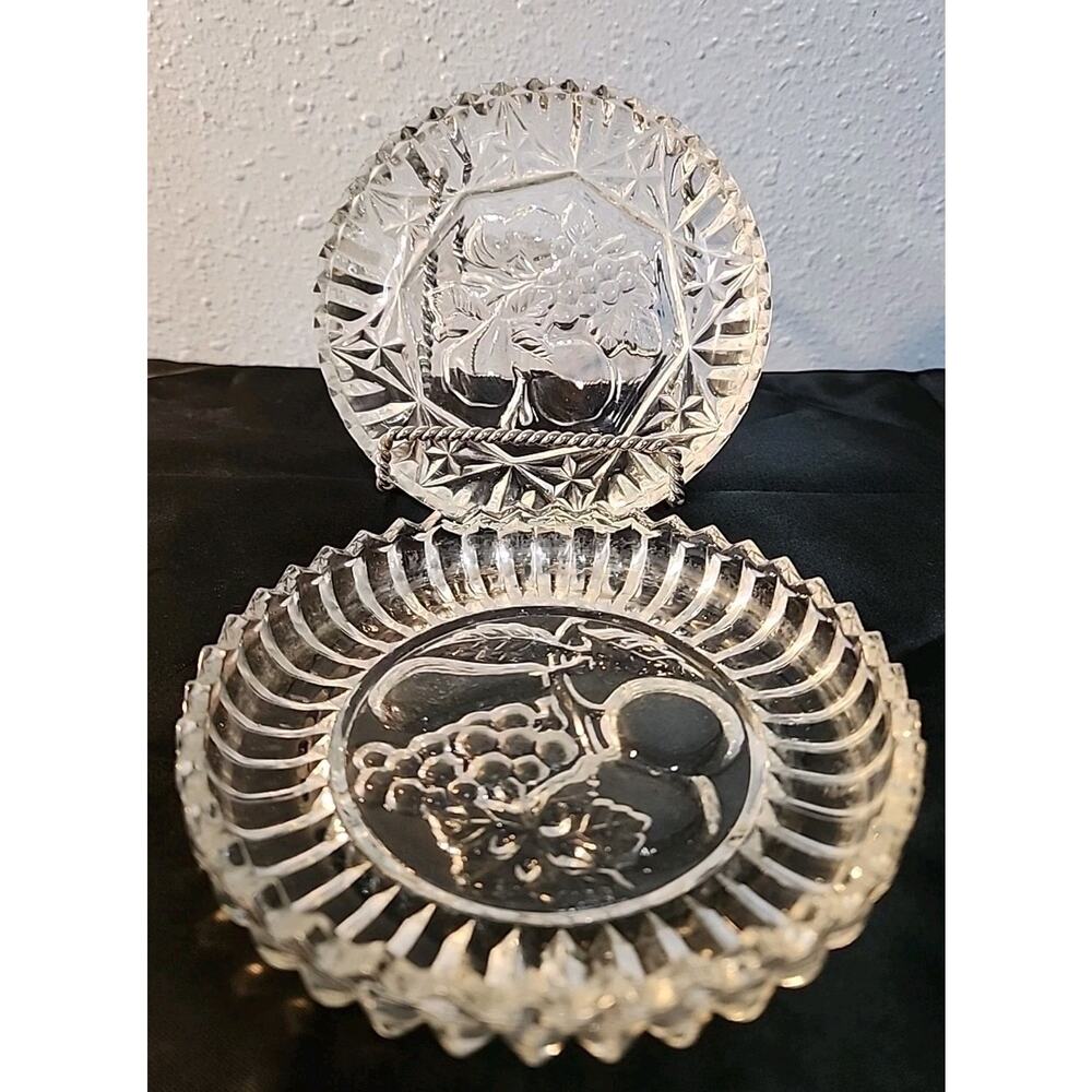 ~Set of 2~ 1940's Federal Glass~ 5 1/4” Intaglio Fruit/Dessert Dishes~ Pioneer~